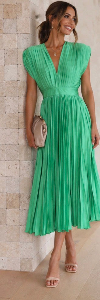 Ivy & Grace™ | Timeless Pleated Midi Dress