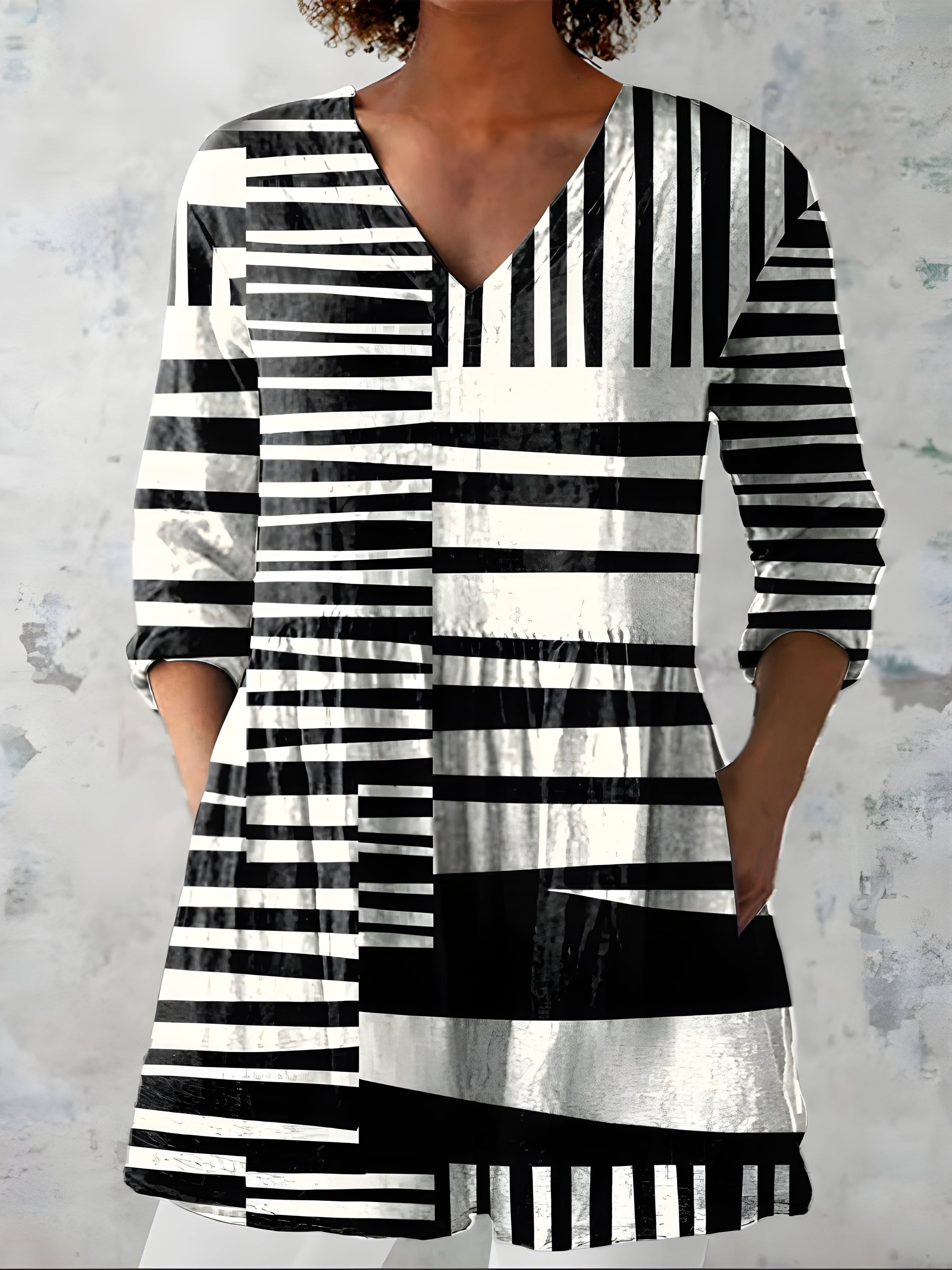 Sienna™ | Longline V-Neck Print Blouse