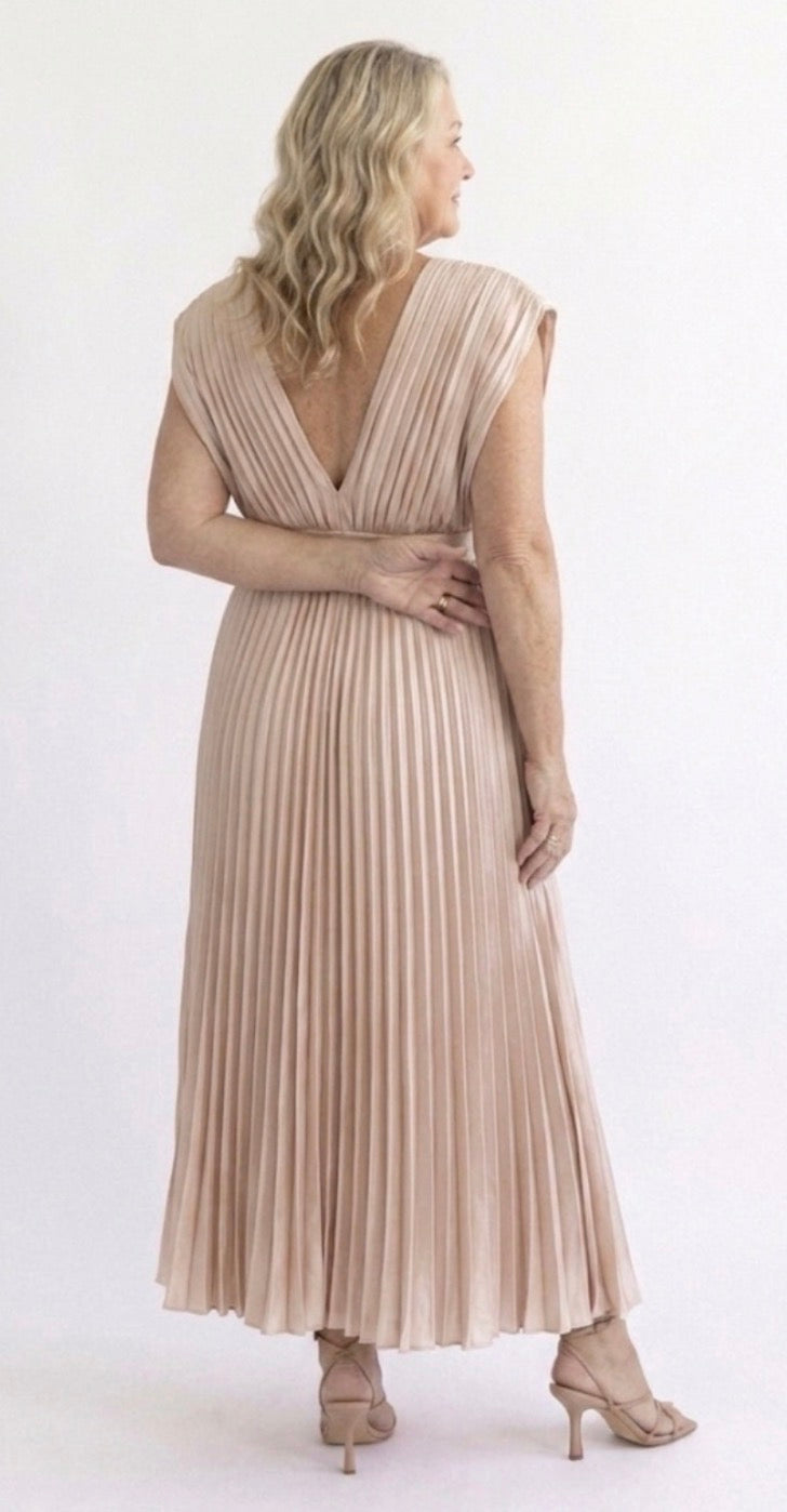 Ivy & Grace™ | Timeless Pleated Midi Dress
