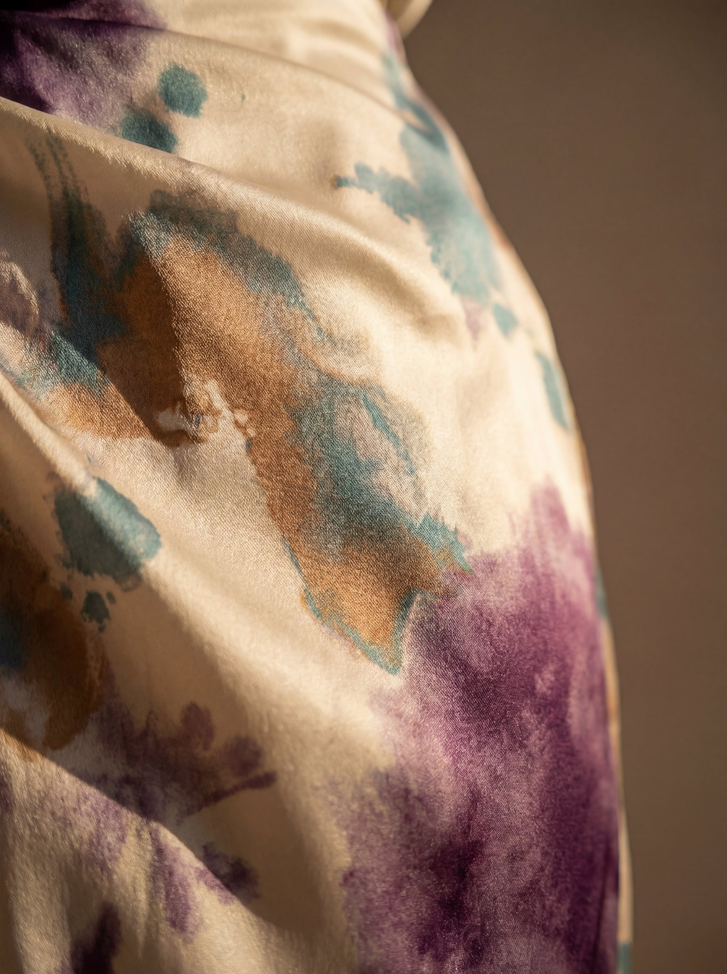 Valeria | V-Neck Watercolour Midi Dress